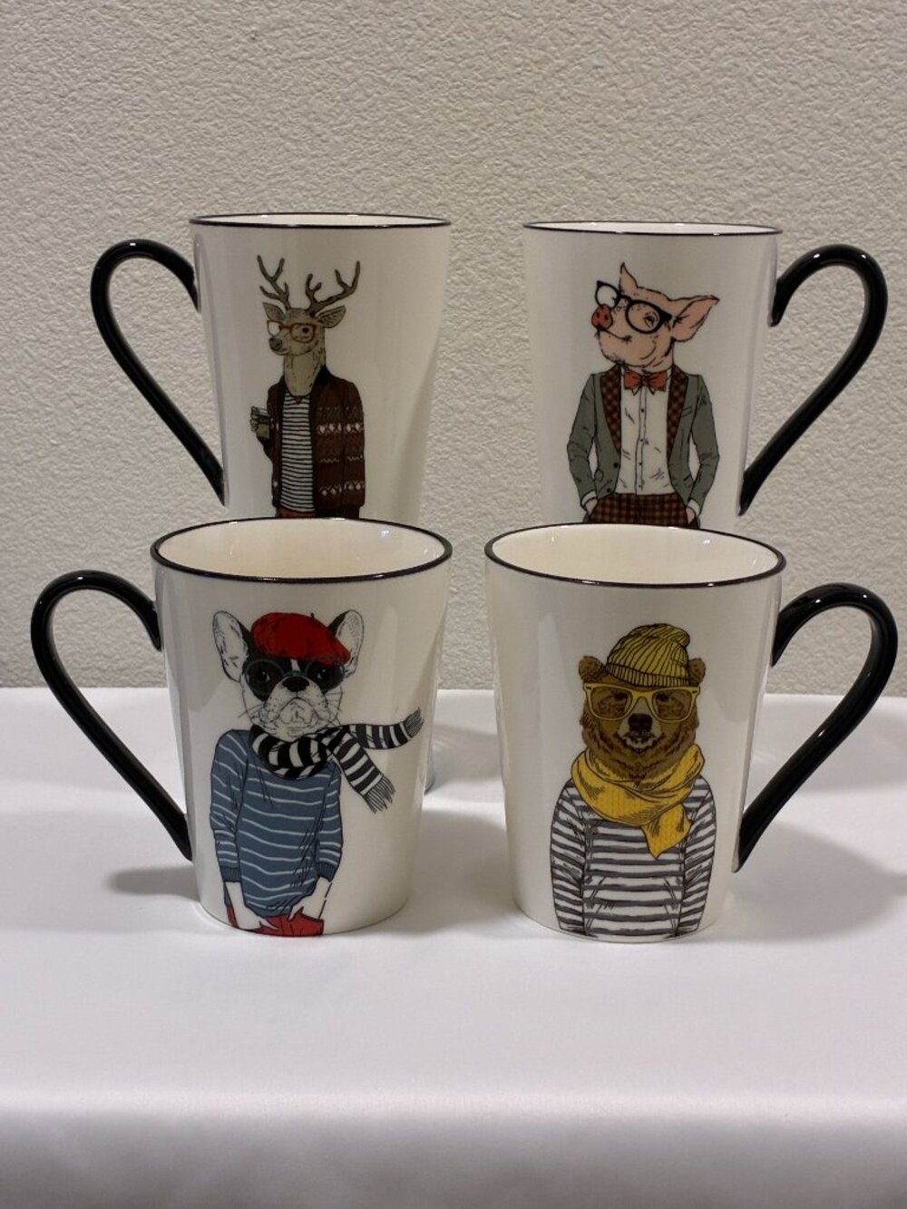 Signature Housewares Hipster Set of 4 Assorted Stoneware Coffee Mugs NWOT